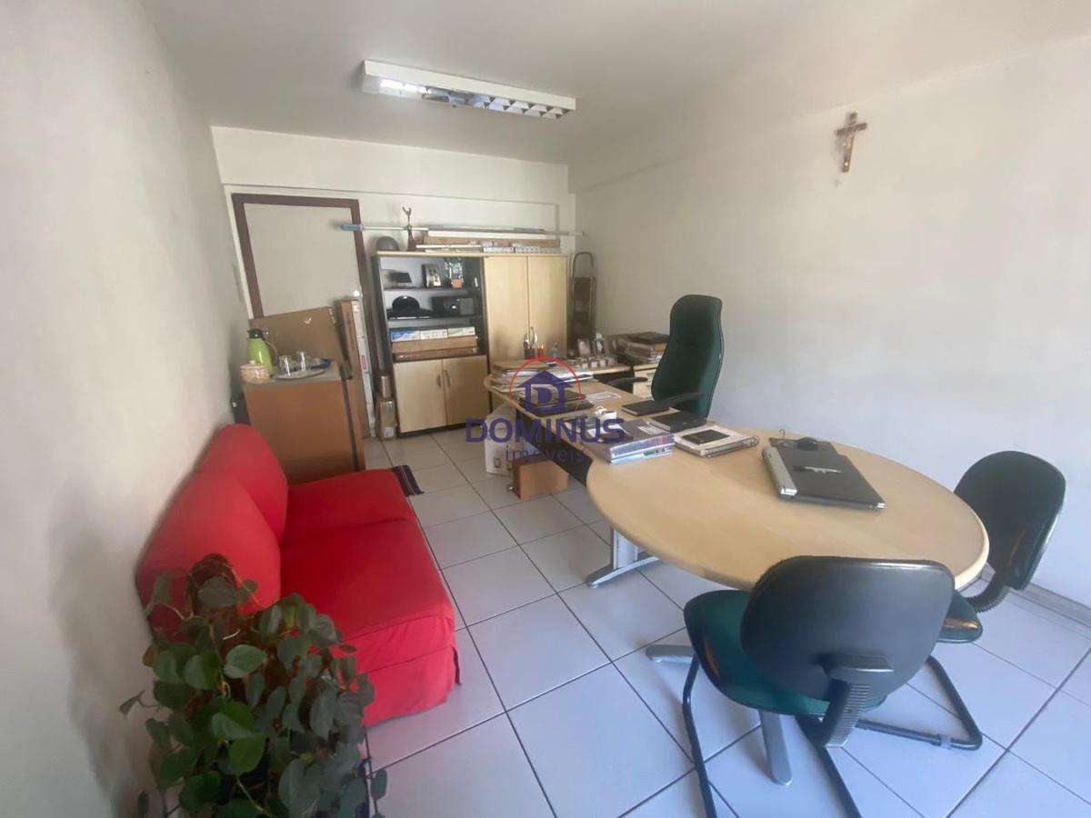 Galpão, Funcionários, 0 Quarto, 0 Vaga