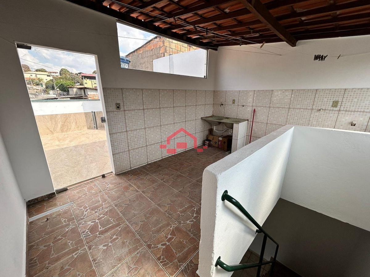 Casa, Nova Esperança, 2 Quartos, 0 Vaga