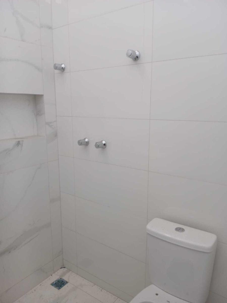 Casa, Floramar, 3 Quartos, 2 Vagas, 1 Suíte