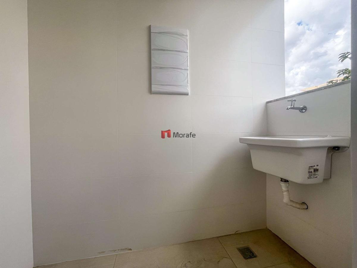 Apartamento, Floresta, 2 Quartos, 2 Vagas, 2 Suítes