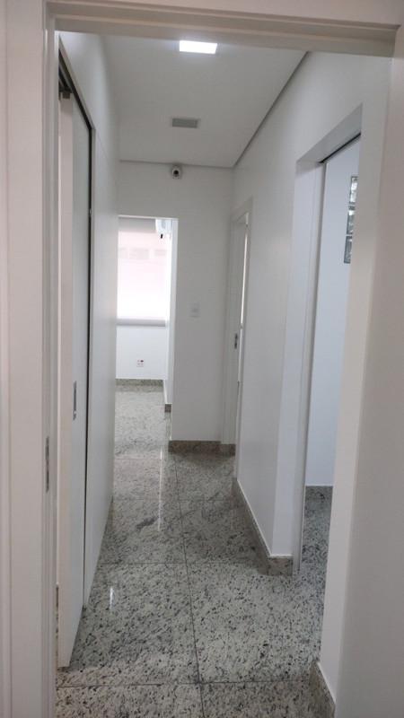 Sala, Barro Preto, 0 Quarto, 3 Vagas