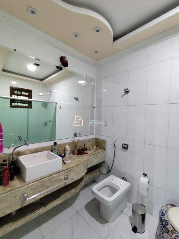 Casa Comercial, Vila Cristina, 3 Quartos, 2 Vagas, 1 Suíte
