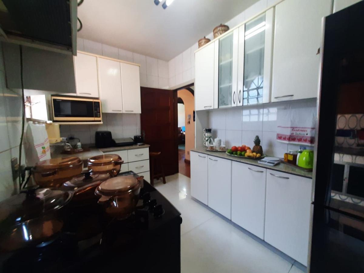 Casa, Jardim América, 4 Quartos, 4 Vagas, 2 Suítes