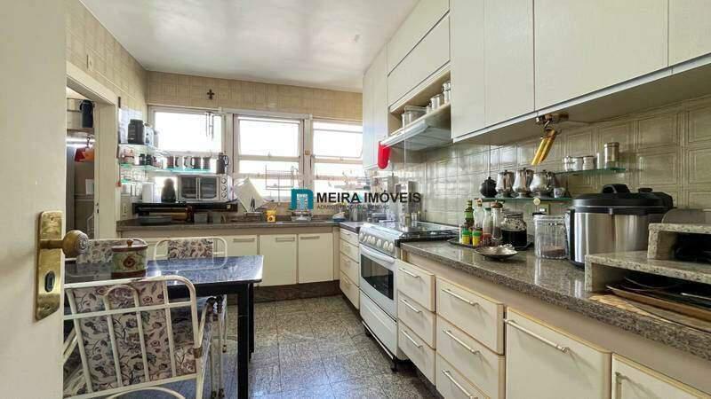 Apartamento, Funcionários, 4 Quartos, 2 Vagas, 1 Suíte