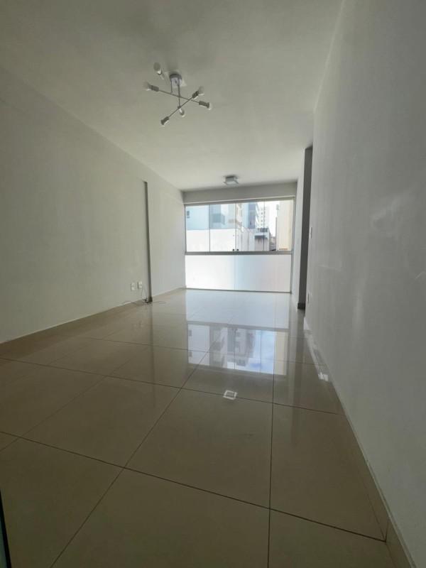 Apartamento, Sagrada Família, 2 Quartos, 2 Vagas, 1 Suíte