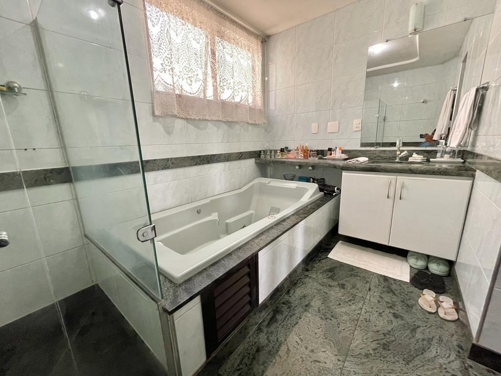 Cobertura, São José, 4 Quartos, 4 Vagas, 2 Suítes