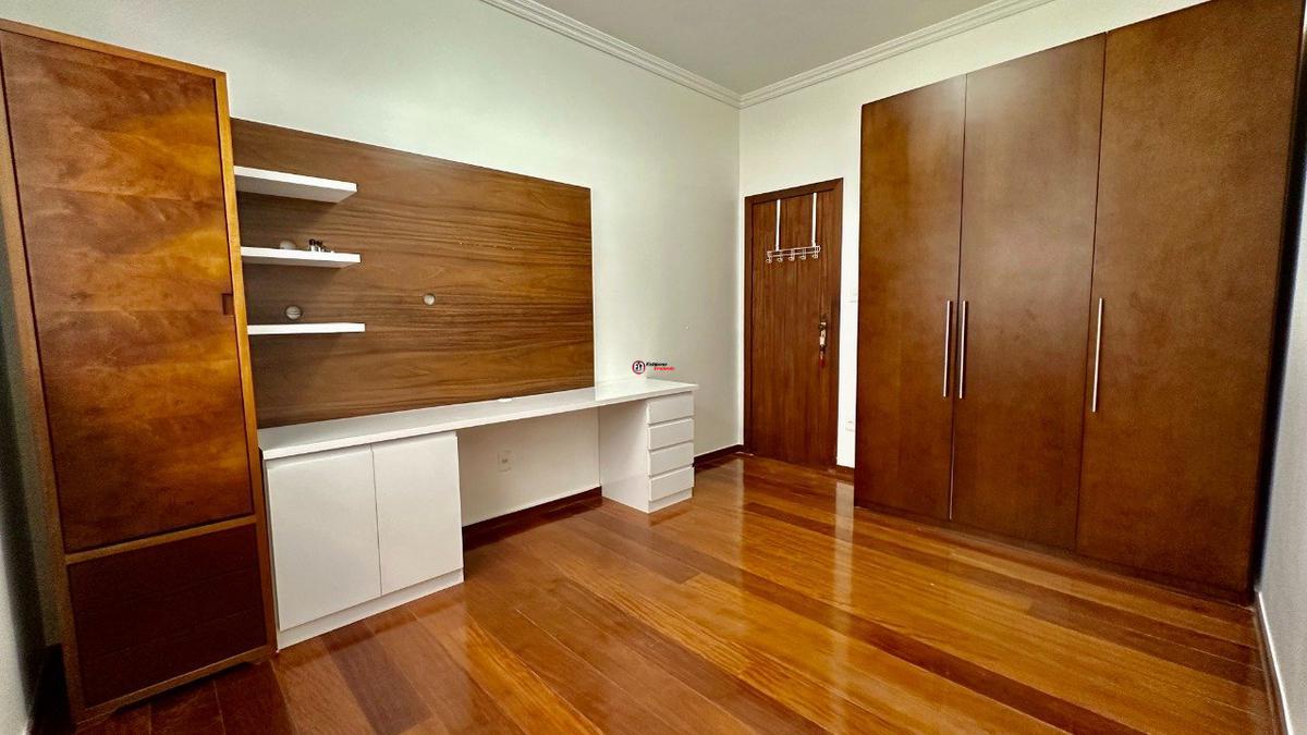 Casa, Itapoã, 3 Quartos, 4 Vagas, 1 Suíte
