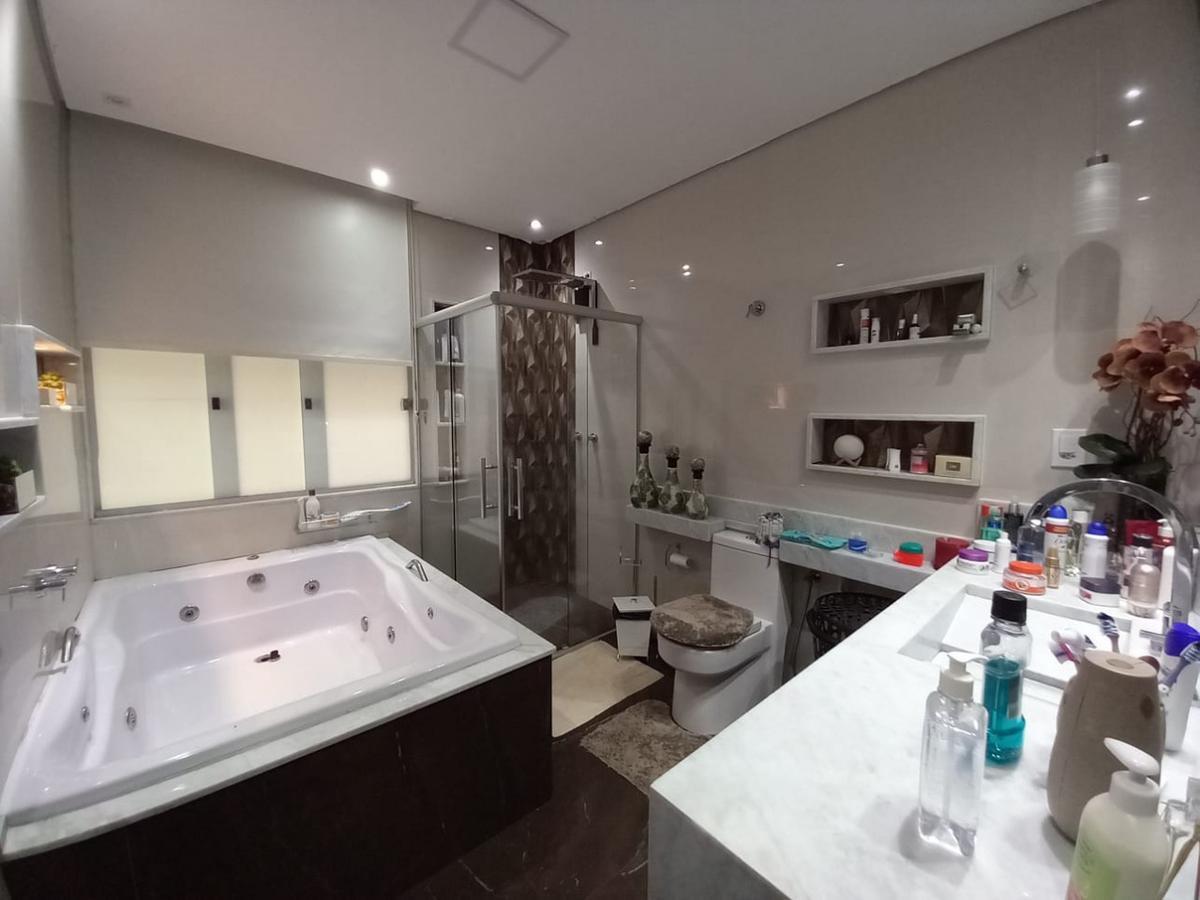 Fazenda, Bandeirinhas, 5 Quartos, 10 Vagas, 1 Suíte