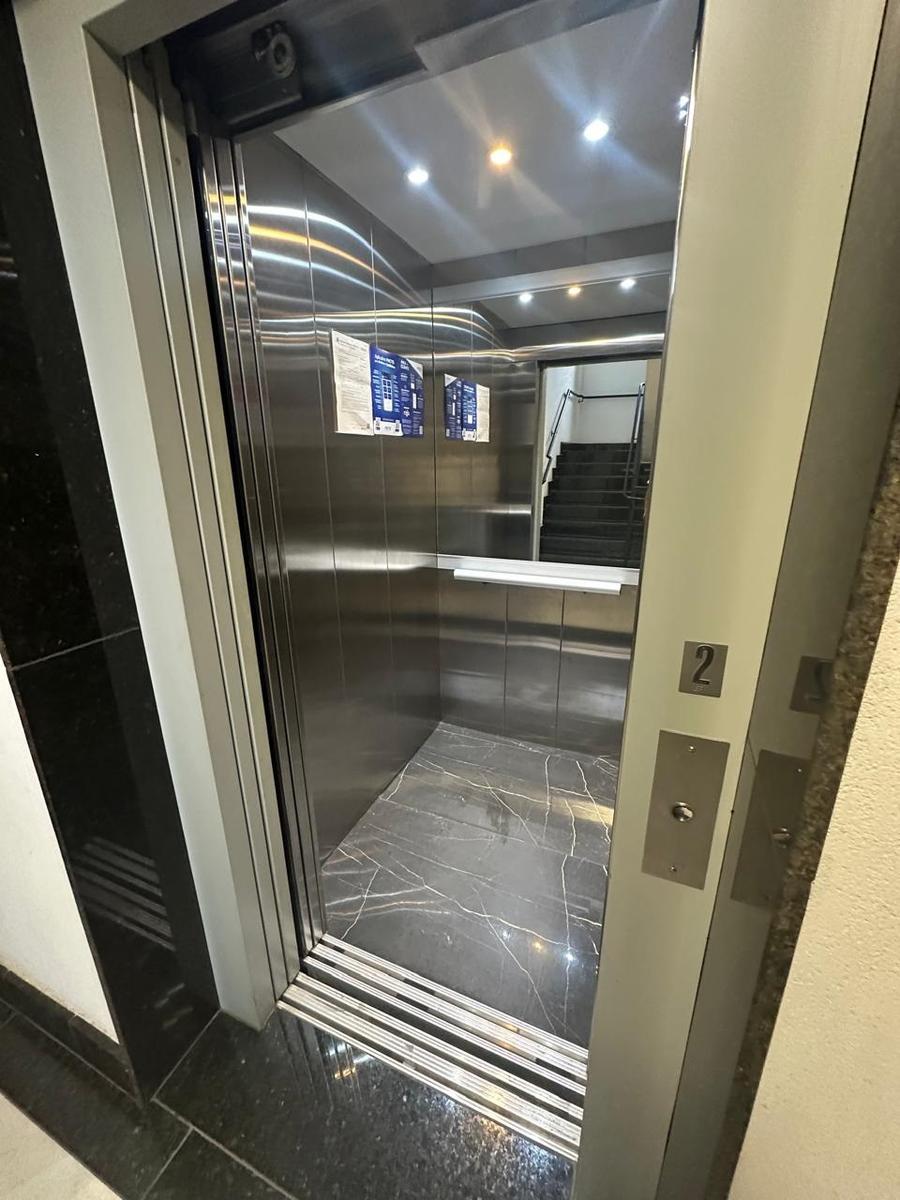 Apartamento, Floresta, 2 Quartos, 2 Vagas, 1 Suíte