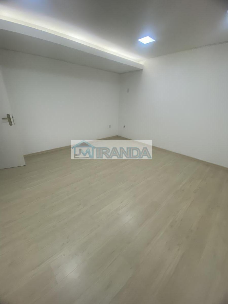 Casa, Castelo, 5 Quartos, 6 Vagas, 2 Suítes