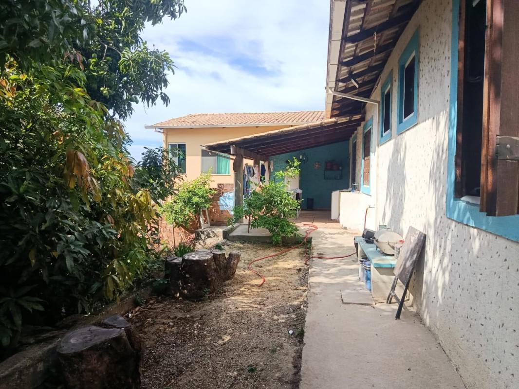 Casa, Bom Repouso, 3 Quartos, 2 Vagas, 1 Suíte