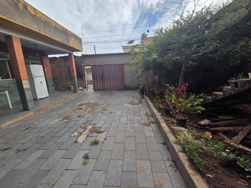 Casa, Coqueiros, 3 Quartos, 4 Vagas