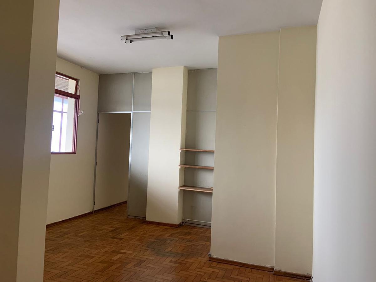 Sala, Centro, 0 Quarto, 0 Vaga