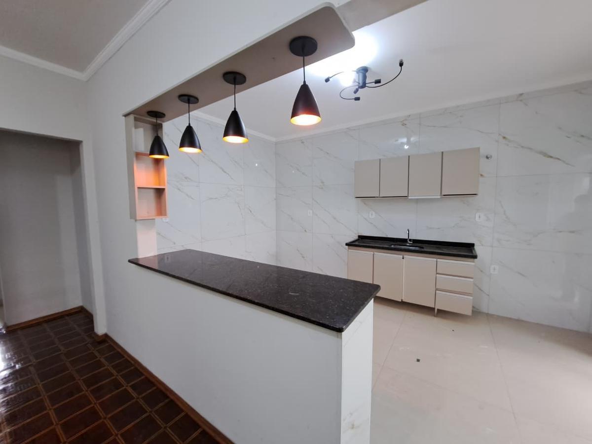 Casa, Centro, 3 Quartos, 0 Vaga