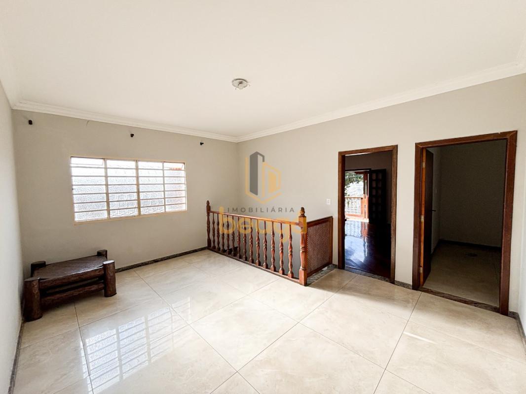 Casa, Nacional, 4 Quartos, 4 Vagas, 1 Suíte