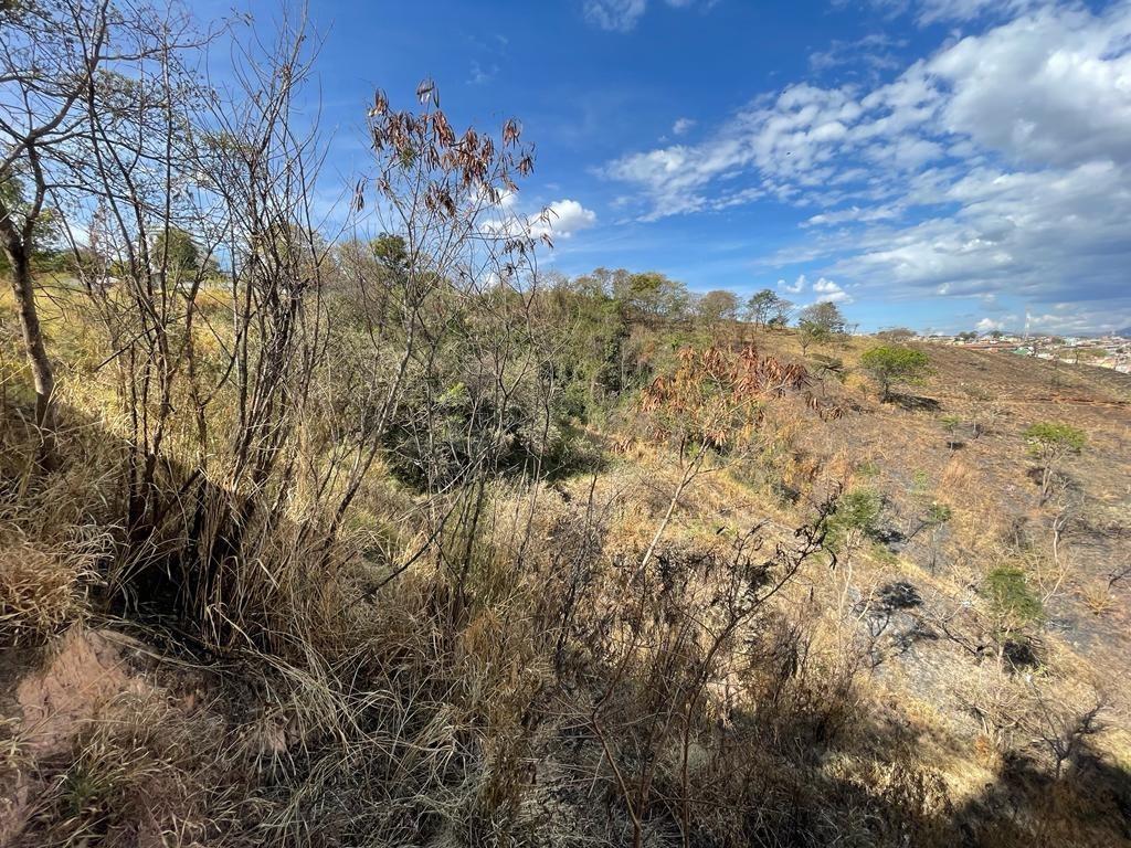 Lote, Manacás, 0 Quarto, 0 Vaga