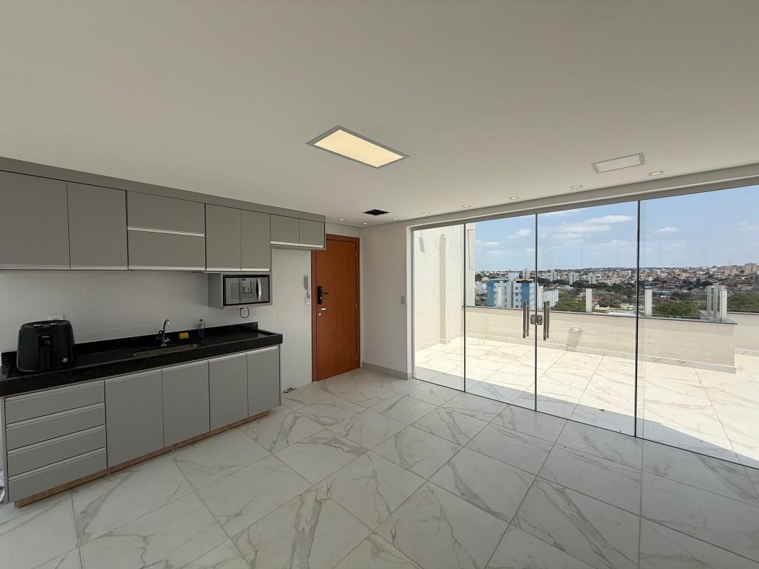 Cobertura, Santa Mônica, 2 Quartos, 2 Vagas, 1 Suíte