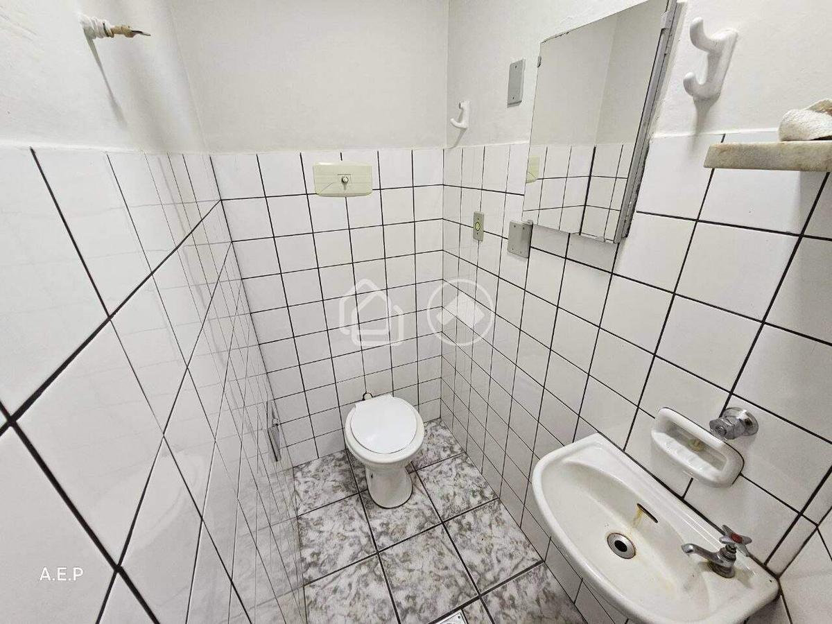 Sala, Centro