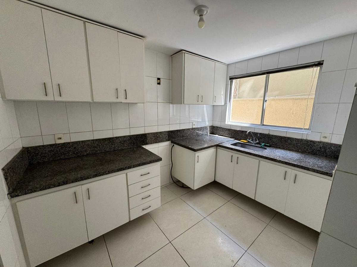 Apartamento, Floresta, 3 Quartos, 2 Vagas, 1 Suíte