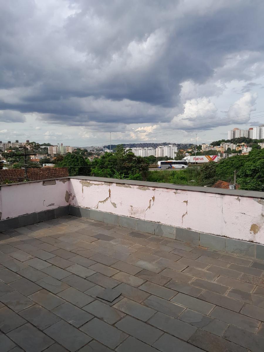 Casa, Califórnia, 3 Quartos, 3 Vagas, 1 Suíte