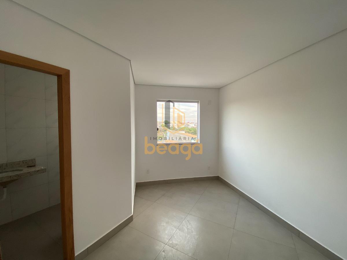 Casa, Parque Xangri-lá, 3 Quartos, 2 Vagas, 1 Suíte
