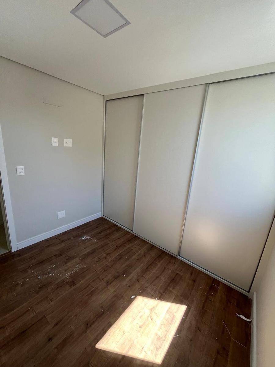 Apartamento, Floresta, 3 Quartos, 2 Vagas, 1 Suíte