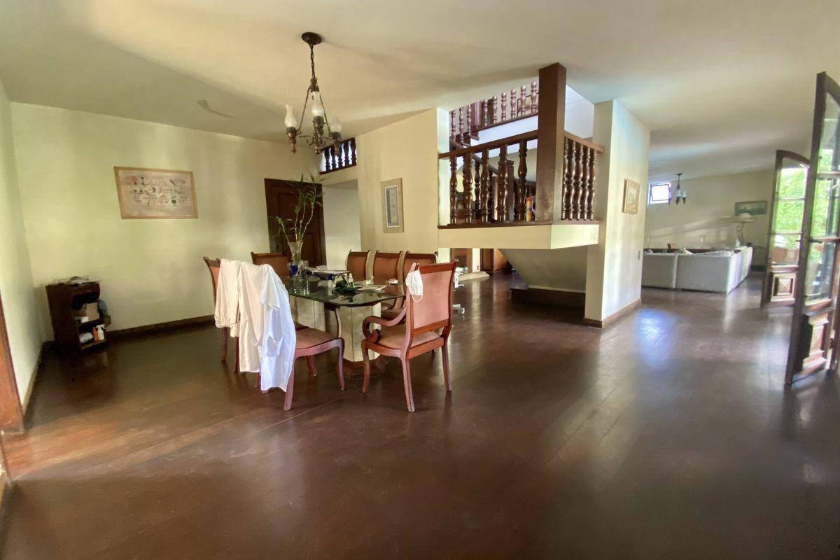 Casa, São Luiz (pampulha), 5 Quartos, 6 Vagas, 1 Suíte