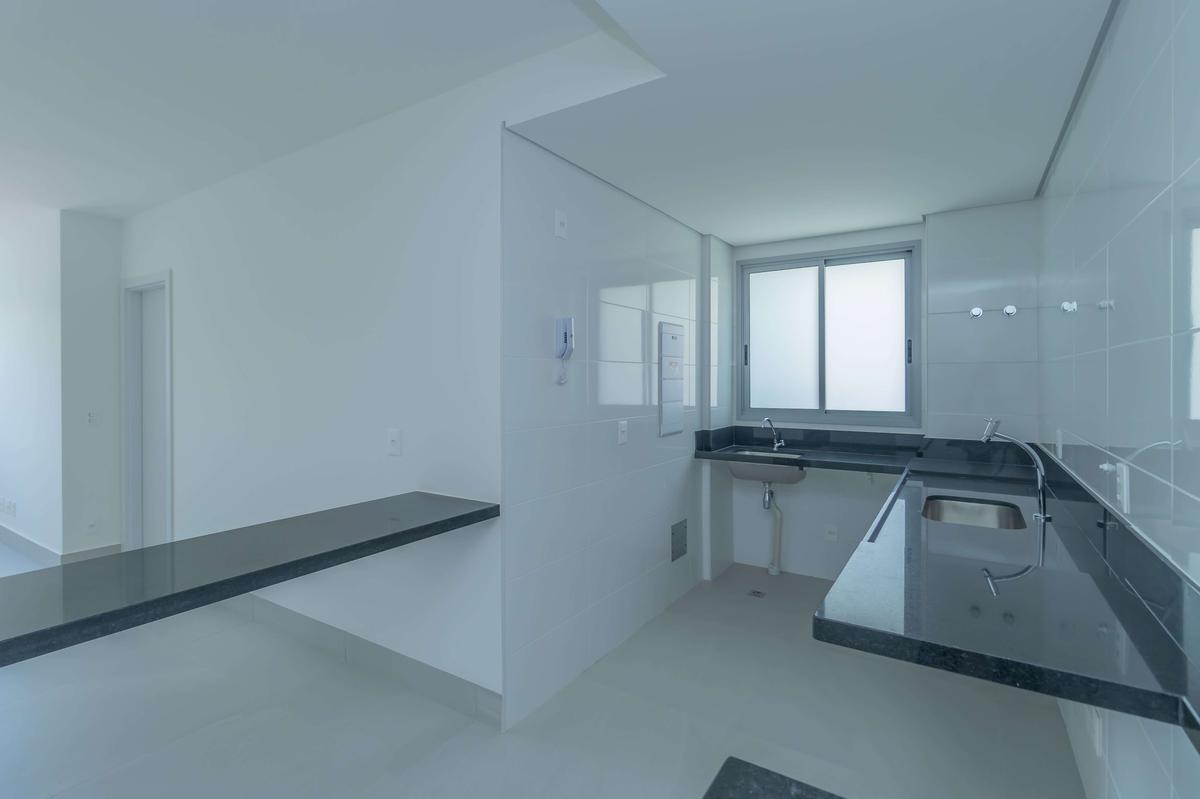 Apartamento, Sagrada Família, 3 Quartos, 2 Vagas, 1 Suíte