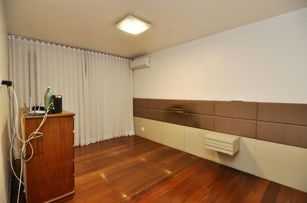 Casa, São Luiz (pampulha), 6 Quartos, 8 Vagas, 2 Suítes