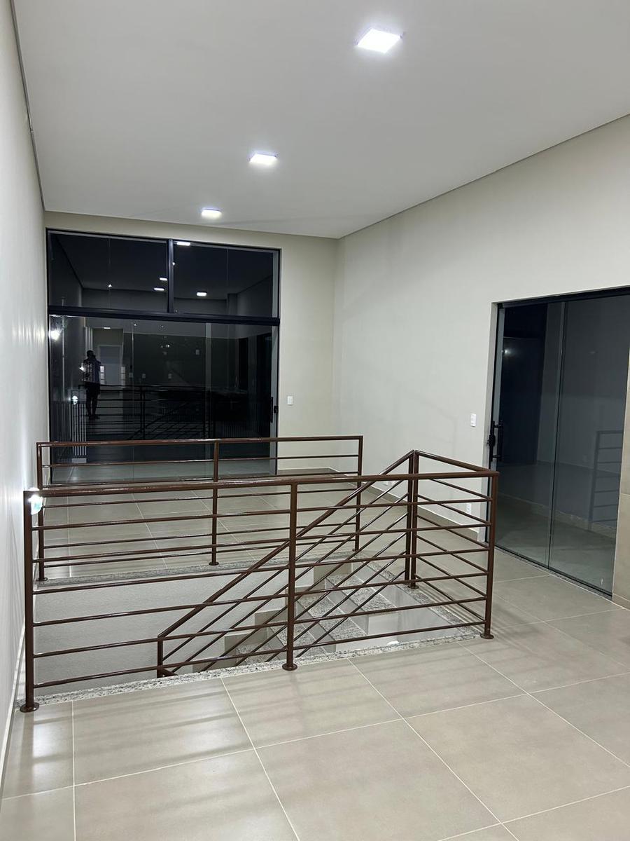 Casa, Nova Vista, 3 Quartos, 4 Vagas, 1 Suíte
