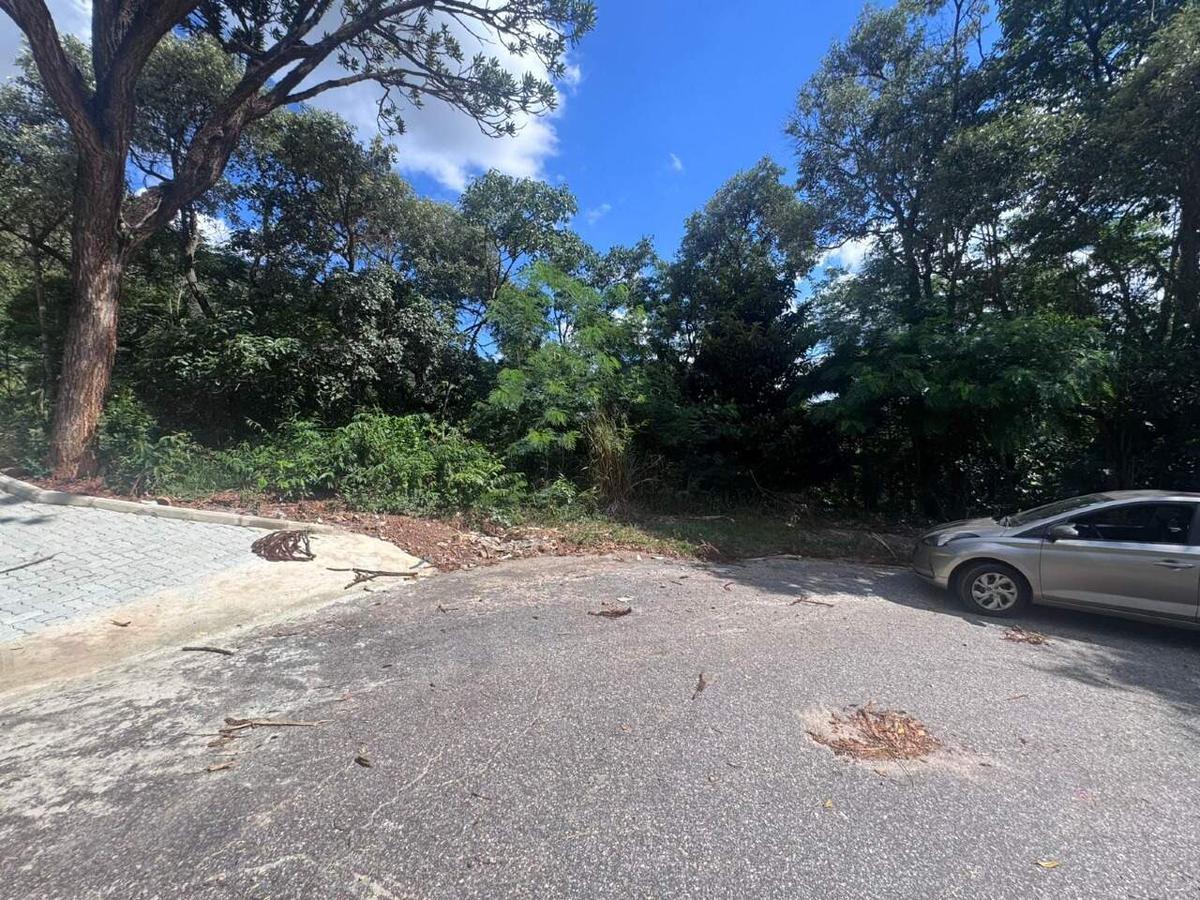 Lote, Retiro do Chalé, 0 Quarto, 0 Vaga