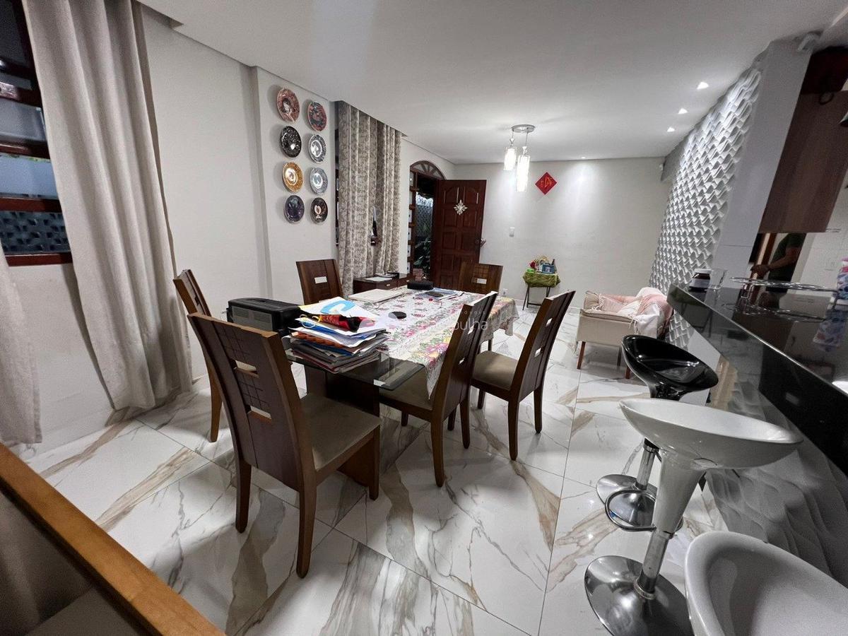 Casa, Itapoã, 4 Quartos, 6 Vagas, 2 Suítes