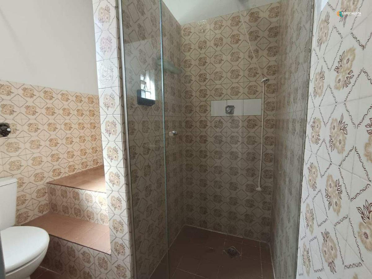 Casa, Sagrada Família, 2 Quartos, 0 Vaga
