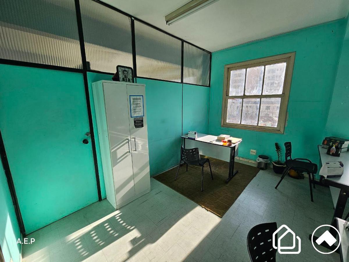 Sala, Centro