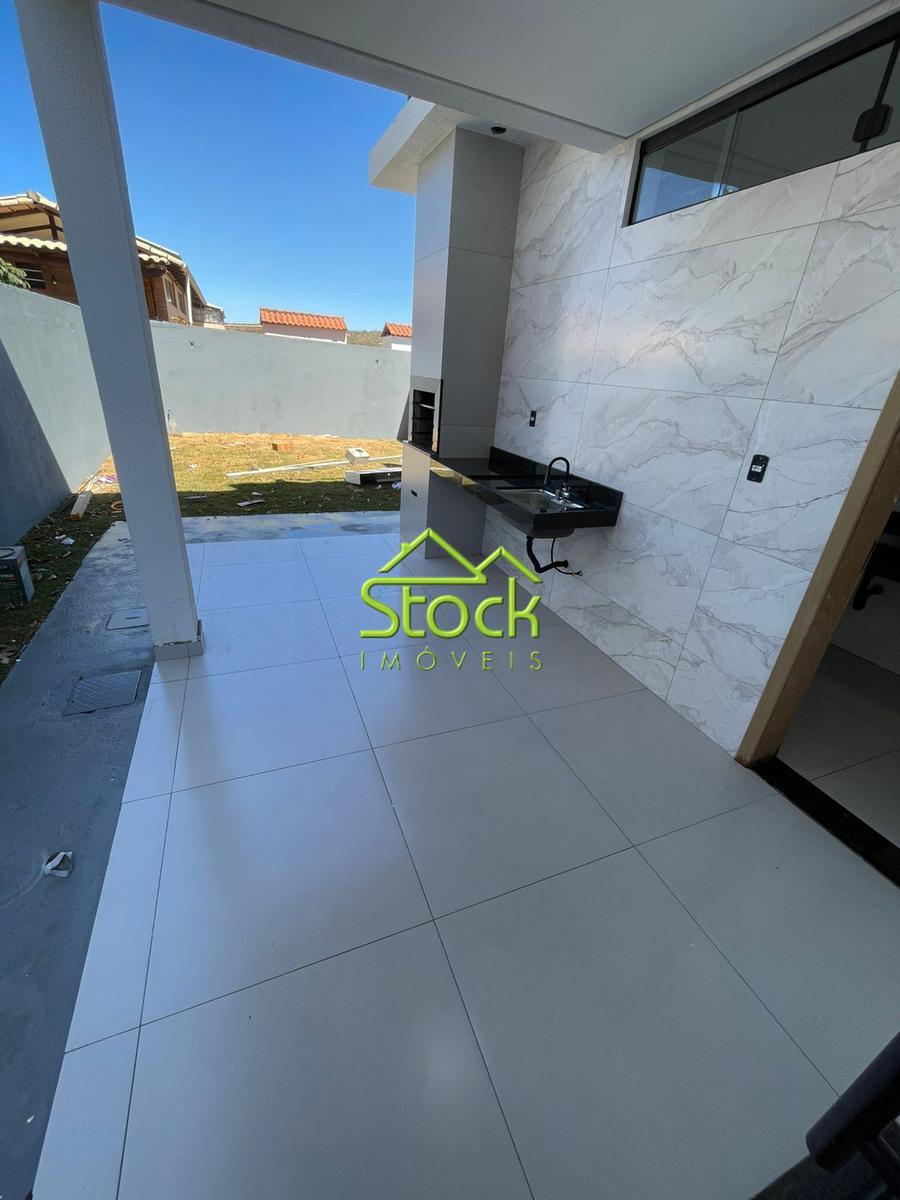 Casa, Jardim Imperial, 3 Quartos, 2 Vagas, 1 Suíte