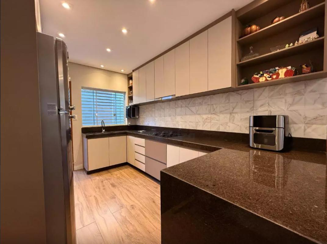 Casa, Serrano, 4 Quartos, 4 Vagas, 1 Suíte