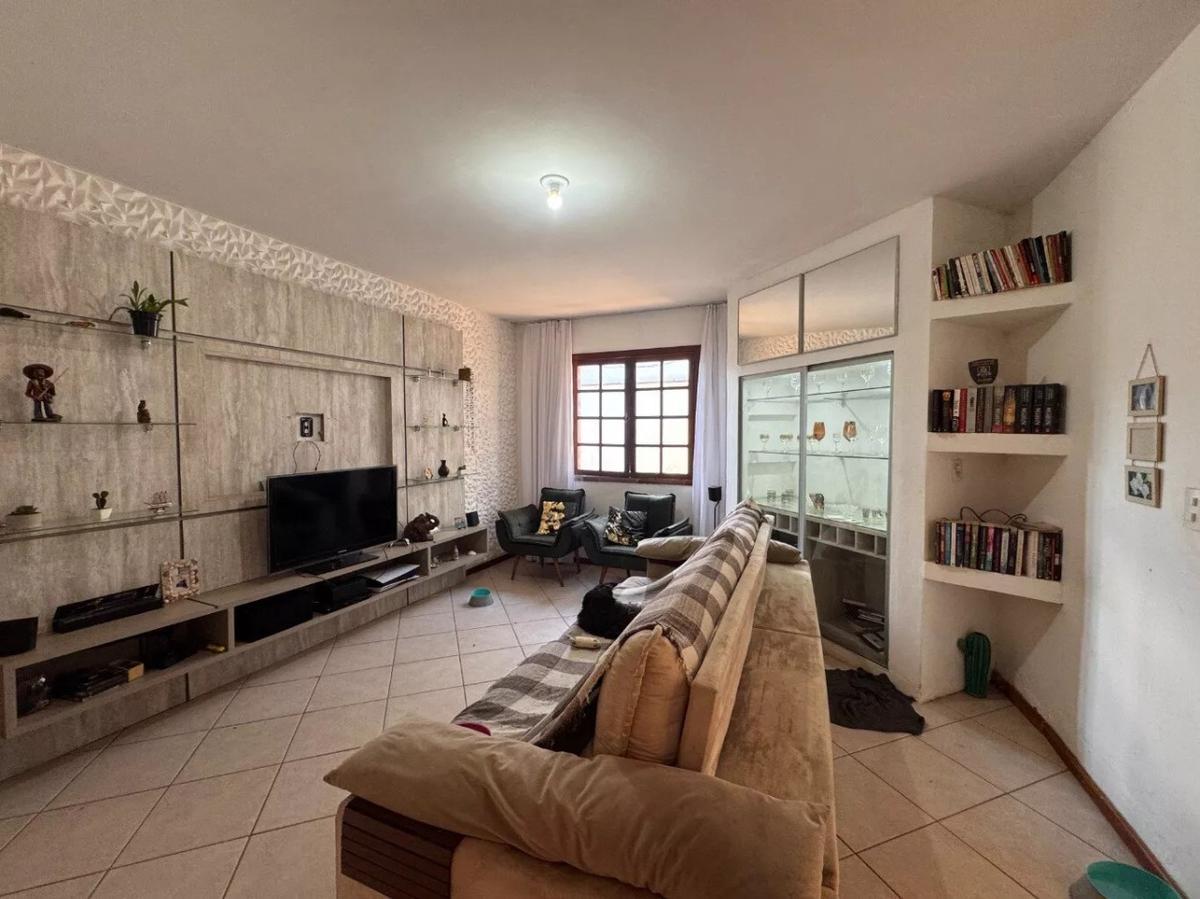 Casa, Jacqueline, 2 Quartos, 3 Vagas