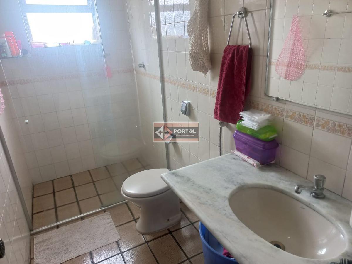 Casa, Planalto, 4 Quartos, 4 Vagas, 1 Suíte