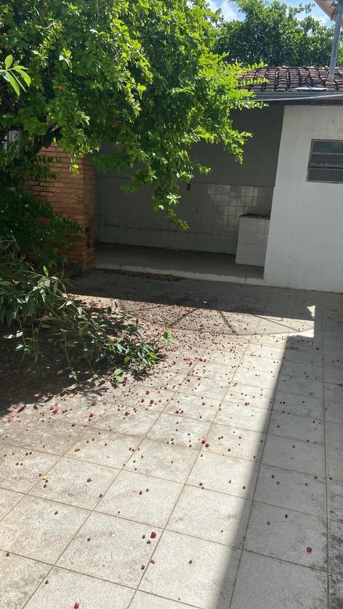 Casa, Názia I, 3 Quartos, 1 Vaga, 3 Suítes