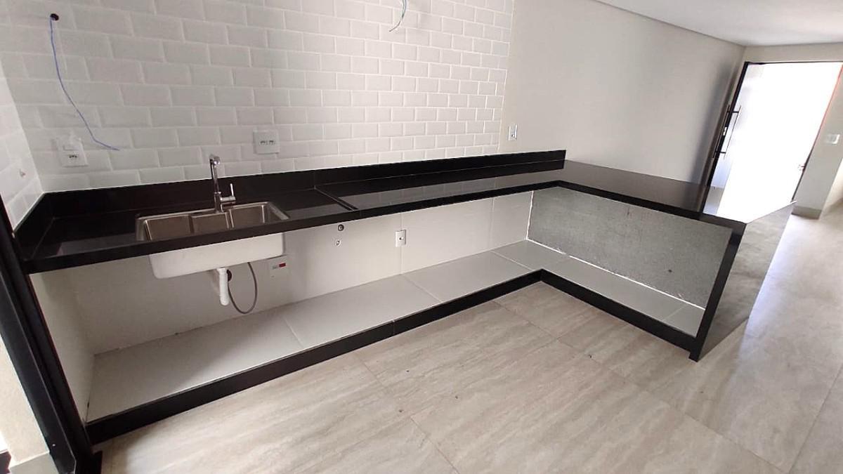 Casa, Jaraguá, 4 Quartos, 3 Vagas, 1 Suíte