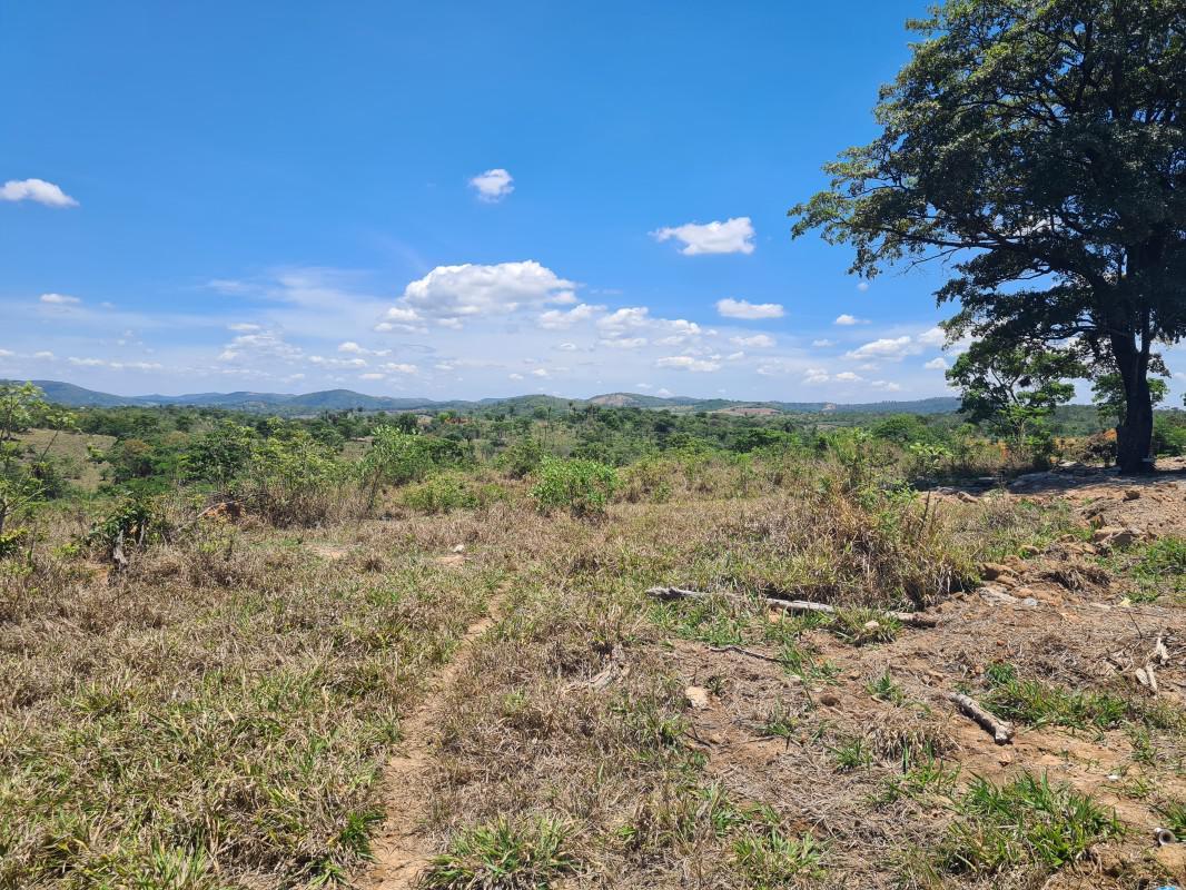 Lote, Novo Retiro, 0 Quarto, 0 Vaga