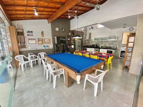 Casa, Castelo, 6 Quartos, 5 Vagas, 2 Suítes