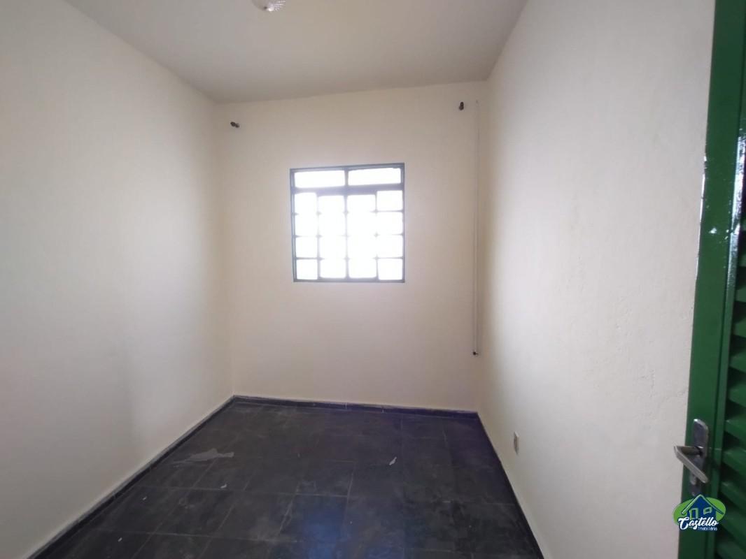 Casa, Nova Esperança, 7 Quartos, 0 Vaga