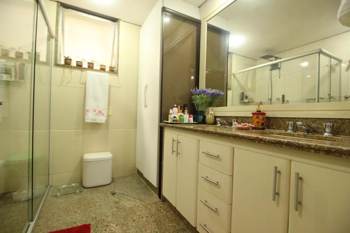 Apartamento, Lourdes, 4 Quartos, 2 Vagas, 2 Suítes