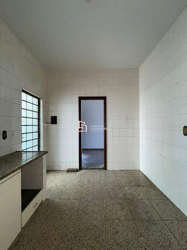 Casa, Parque Turistas, 2 Quartos, 1 Vaga