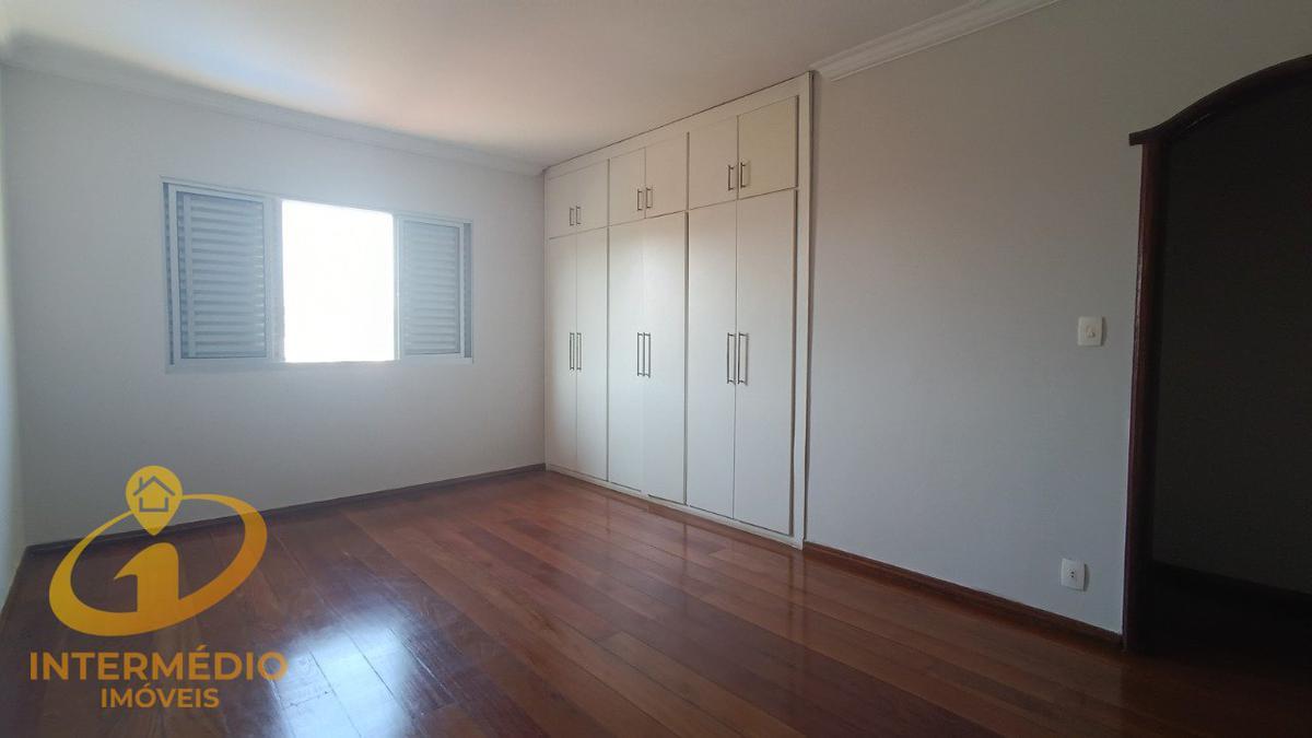 Casa, Álvaro Camargos, 4 Quartos, 4 Vagas, 1 Suíte
