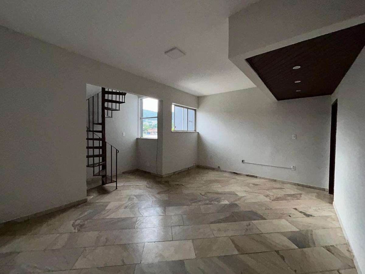 Apartamento, Centro, 2 Quartos, 0 Vaga