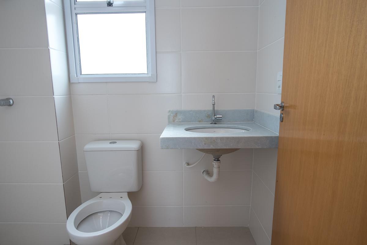 Cobertura, Heliópolis, 2 Quartos, 2 Vagas, 1 Suíte