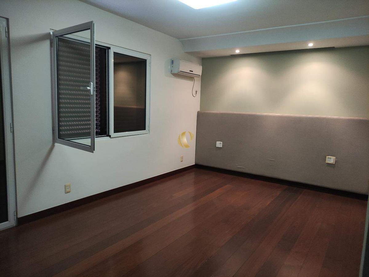 Cobertura, Centro, 4 Quartos, 6 Vagas, 2 Suítes