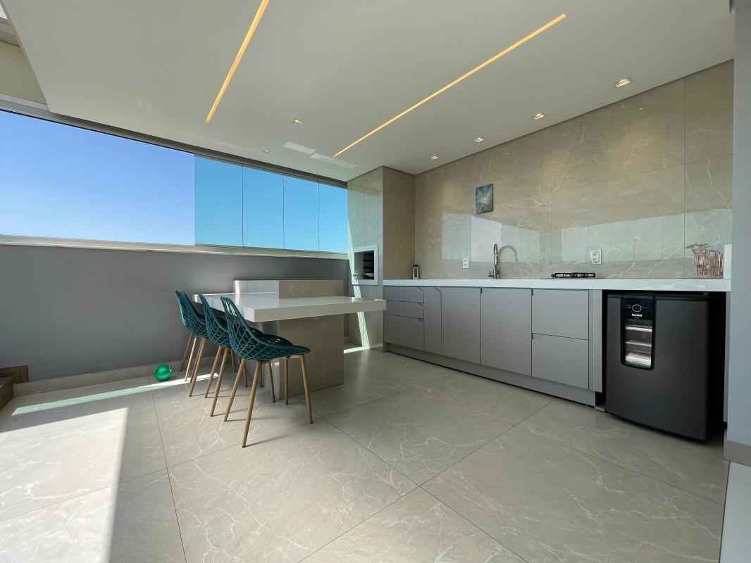 Cobertura, Cabral, 2 Quartos, 2 Vagas, 1 Suíte